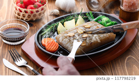 とってもヘルシー 蒟蒻ステーキ 117798219