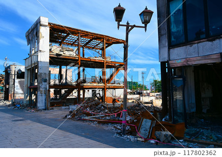 能登半島地震　燃え尽きたビル　朝市通り　輪島市 117802362