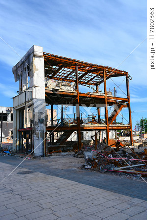 能登半島地震 燃え尽きたビル 朝市通り 輪島市 能登半島地震 燃え尽きたビル 朝市通り 輪島市 117802363