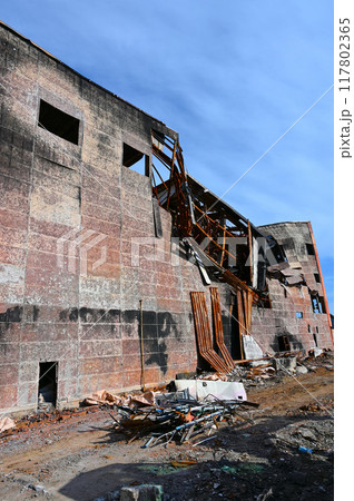 能登半島地震 燃え尽きたビル 朝市通り 輪島市 能登半島地震 燃え尽きたビル 朝市通り 輪島市 117802365
