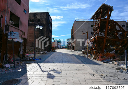 能登半島地震　解体作業進む輪島朝市通り　輪島市 117802705