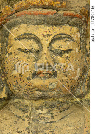 臼杵石仏の大日如来像 117803566