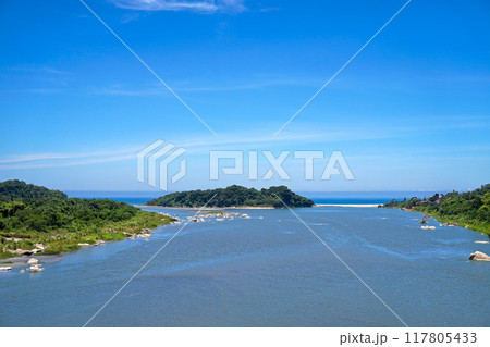 【台湾/花蓮県・豊浜郷】奚卜蘭島の風景(長虹橋からの眺望) 【台湾/花蓮県・豊浜郷】奚卜蘭島の風景(長虹橋からの眺望) 117805433