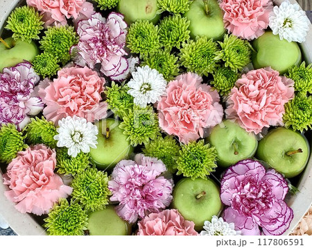 あしかがフラワーパークの花手水-2 あしかがフラワーパークの花手水-2 117806591