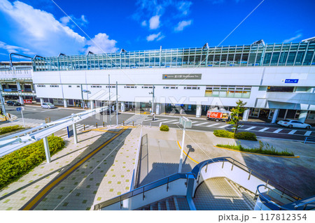 日本の横浜都市景観　8月。SOTETSU　星川駅 南口などを望む＝令和6年8月24日 117812354