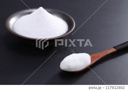 スプーンに盛った塩 スプーンに盛った塩 117812802