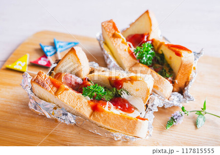 食パンのホットドッグ 食パンのホットドッグ 117815555