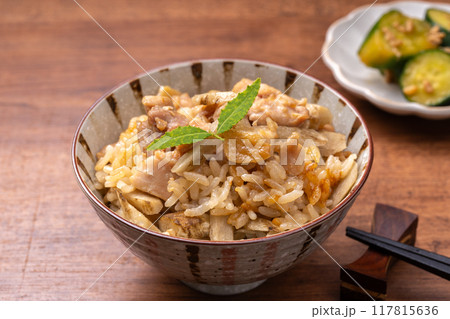 鶏ごぼうの醤油こうじ炊き込みご飯 鶏ごぼうの醤油こうじ炊き込みご飯 117815636