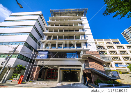 日本の横浜都市景観　8月。SOTETSU　星川駅前の横浜市消防局などを望む＝令和6年8月24日 117816085