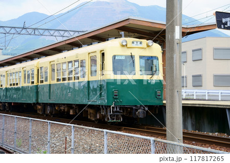 阿下喜駅に停車中の車両／三岐鉄道北勢線（三重県いなべ市） 117817265