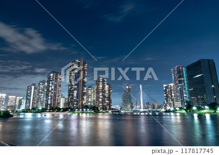 永代橋から見た隅田川の夜景 117817745