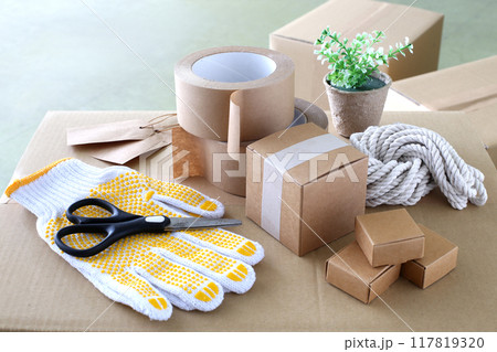 引越し準備の道具のイメージ 引越し準備の道具のイメージ 117819320