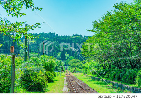 故郷へと続く線路 117820047