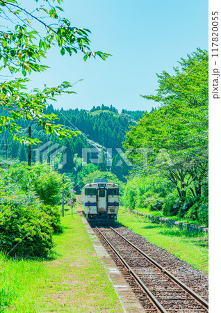 故郷へと続く線路 117820055