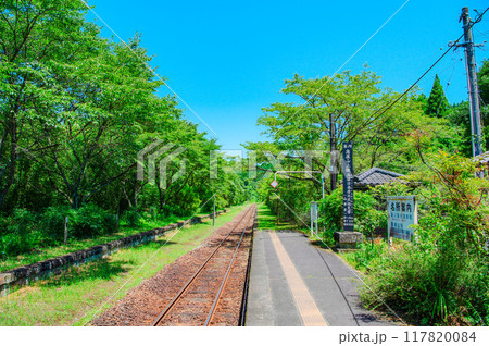 故郷へと続く線路 117820084