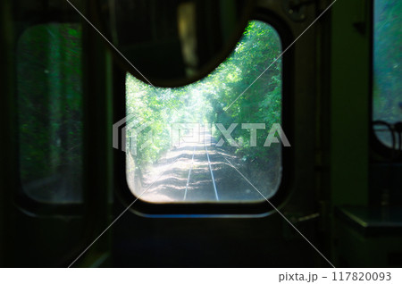 故郷へと続く線路 117820093