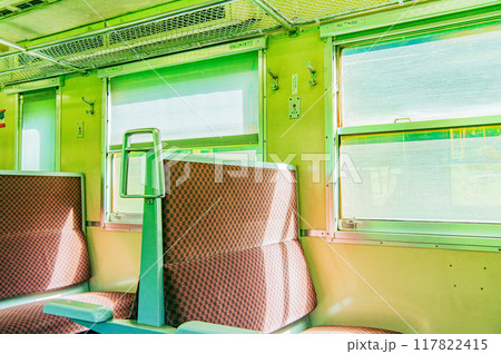 田舎の電車 117822415