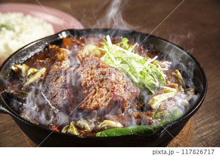 煮込みハンバーグ 117826717
