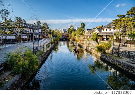 倉敷美観地区の風景 倉敷美観地区の風景 117828360
