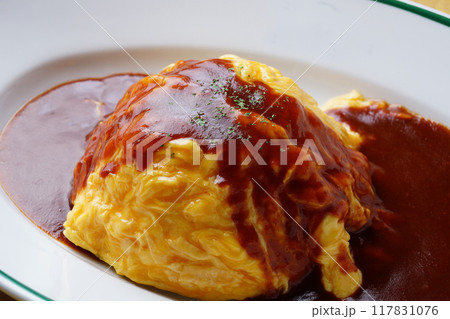 デミグラスオムライス 117831076
