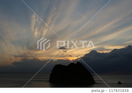 美しい海岸の夕焼け 美しい海岸の夕焼け 117831838