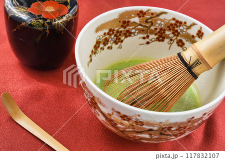 日本の茶道　茶碗と茶筅と茶杓と棗 117832107
