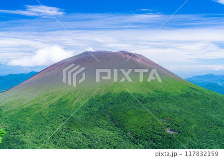【山素材】夏のトーミの頭から見る浅間山【長野県】 【山素材】夏のトーミの頭から見る浅間山【長野県】 117832159