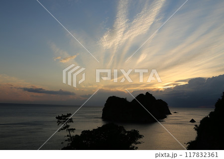 美しい海岸の夕焼け 美しい海岸の夕焼け 117832361