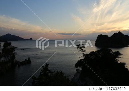 美しい海岸の夕焼け 美しい海岸の夕焼け 117832643