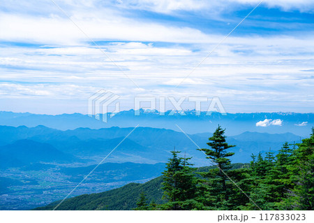 【山素材】夏のトーミの頭から見る善光寺平方面【長野県】 【山素材】夏のトーミの頭から見る善光寺平方面【長野県】 117833023