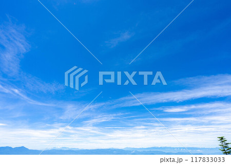 【山素材】夏のトーミの頭から見る善光寺平方面【長野県】 117833033