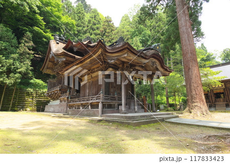 紙祖神 岡太神社・大瀧神社　下宮の社殿 117833423