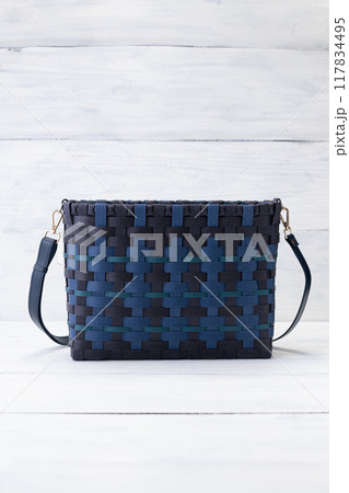 クラフトバンドのかごバッグ1 117834495