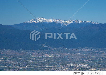 美ヶ原の王ヶ鼻より乗鞍岳を望む 117835438