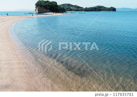 小豆島・エンジェルロード(天使の散歩道)*小豆島国際ホテル前より撮影 小豆島・エンジェルロード(天使の散歩道)*小豆島国際ホテル前より撮影 117835781