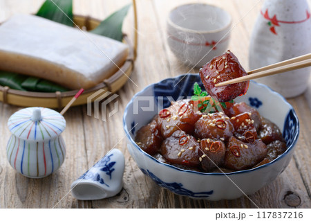 ピリ辛こんにゃく ( こんにゃくの煮物 ) ピリ辛こんにゃく ( こんにゃくの煮物 ) 117837216