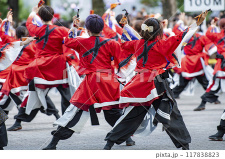 夏に熱い思いを持って踊るよさこい 夏に熱い思いを持って踊るよさこい 117838823