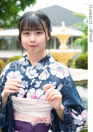 倉敷アイビー浴衣の美少女 倉敷アイビー浴衣の美少女 117840712