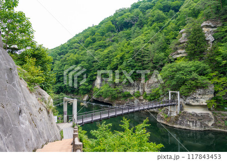 塔のへつりの吊り橋 117843453
