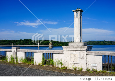都民の水源 狭山湖こと山口貯水池の取水塔（埼玉県所沢市・入間市） 117844063