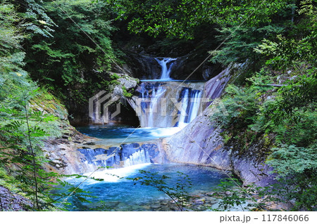 美しい滝 美しい滝 117846066