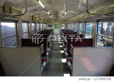 50系客車の車内風景 117846356
