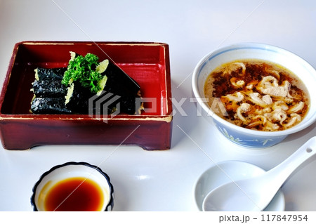 そば寿司とかしわ抜き 117847954