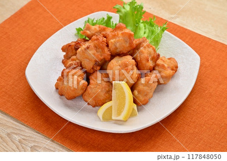 唐揚げ、からあげ、から揚げ、カラアゲ、鶏の唐揚、揚物、肉料理、おかず、お惣菜、レモン、たくさん。 唐揚げ、からあげ、から揚げ、カラアゲ、鶏の唐揚、揚物、肉料理、おかず、お惣菜、レモン、たくさん。 117848050