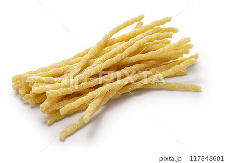 ブシャーテと呼ばれるシチリア州トラーパニ名物の渦巻き状パスタ。 117848601