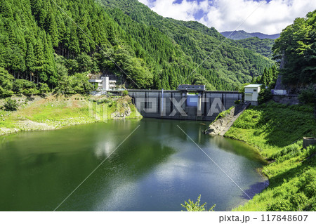 佐治　佐治川ダム　鳥取県鳥取市 117848607