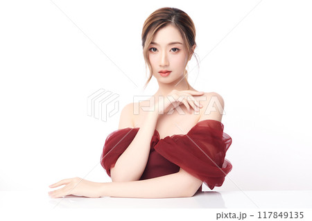 Beautiful young asian woman with clean fresh skin on white background, Face care, Facial treatment, Cosmetology, beauty and spa, Asian women portrait. Beautiful young asian woman with clean fresh skin on white background, Face care, Facial treatment, Cosmetology, beauty and spa, Asian women portrait. 117849135