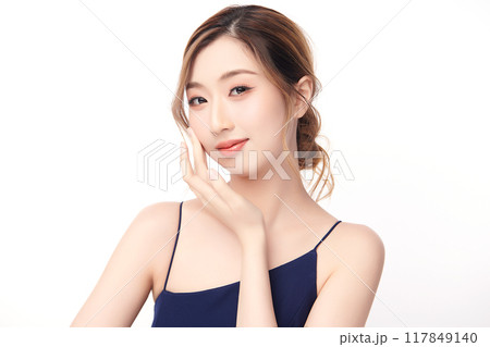 Beautiful young asian woman with clean fresh skin on white background, Face care, Facial treatment, Cosmetology, beauty and spa, Asian women portrait. 117849140