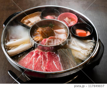 美味しそうなしゃぶしゃぶ 美味しそうなしゃぶしゃぶ 117849837