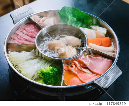 美味しそうなしゃぶしゃぶ 美味しそうなしゃぶしゃぶ 117849839